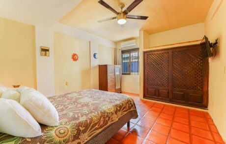 6b07cf8c-1328-485c-80a7-17c1cf66a0c9